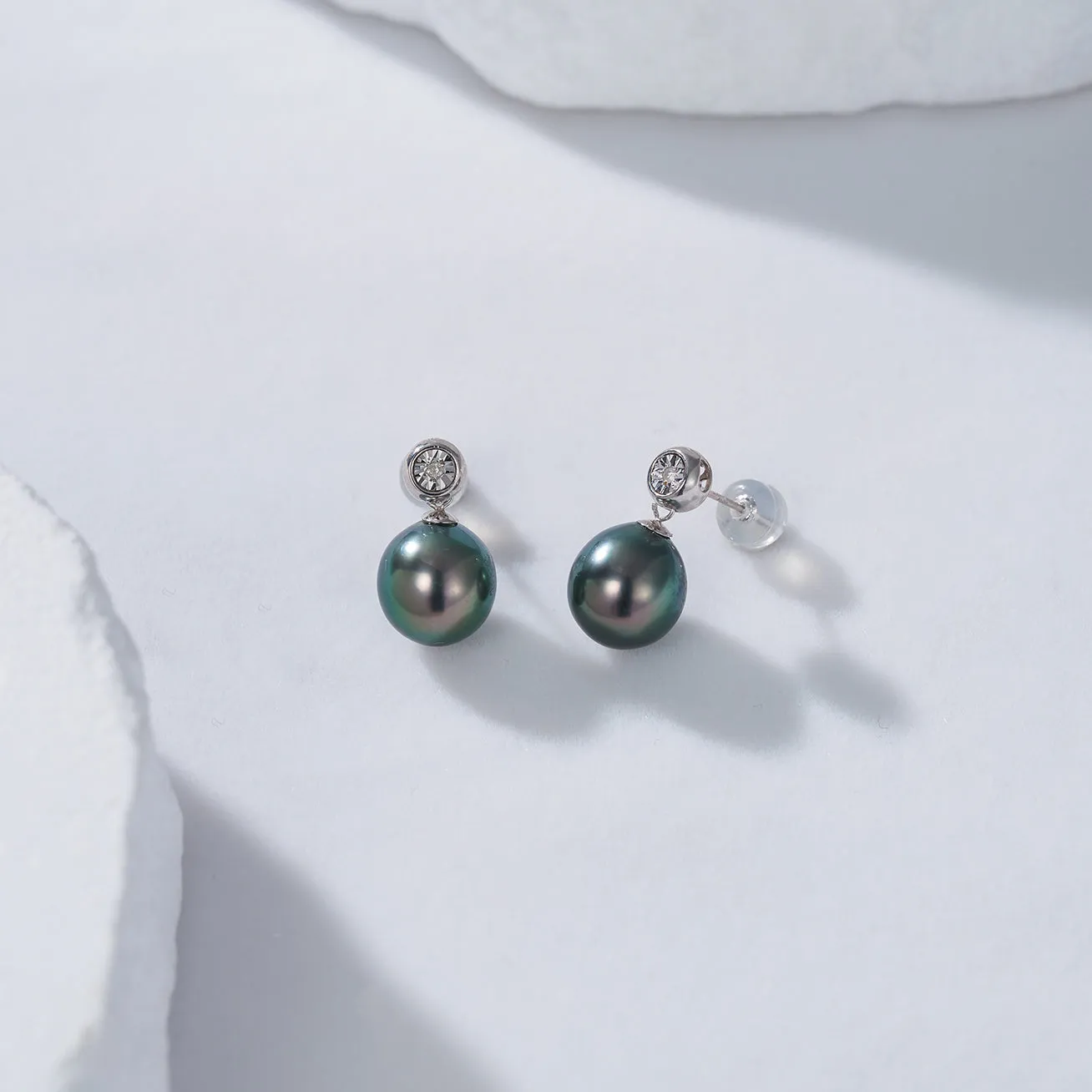 18K Solid Gold Diamond Tahitian Pearl Earrings KE00093