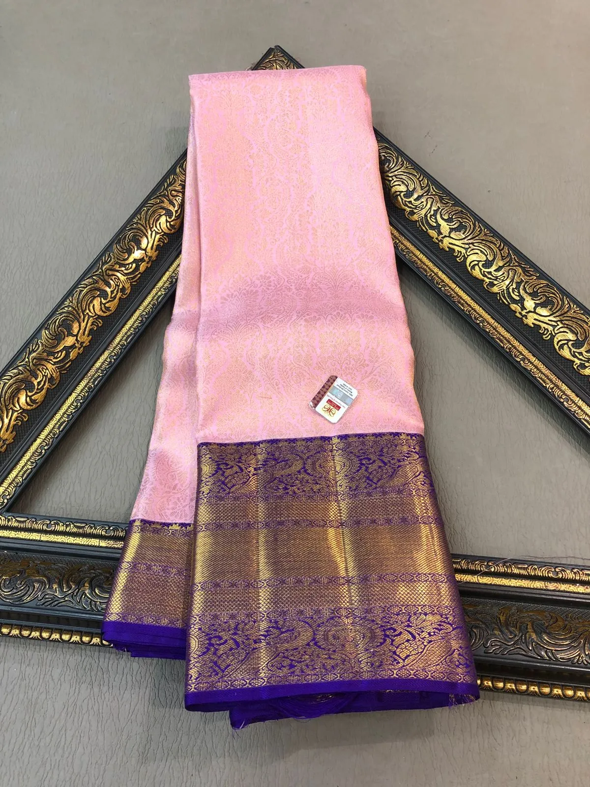 Anandamalika , Exclusive Pure Kanjeevaram Handloom Brocade Silk Saree for Women -SACHI001KSC