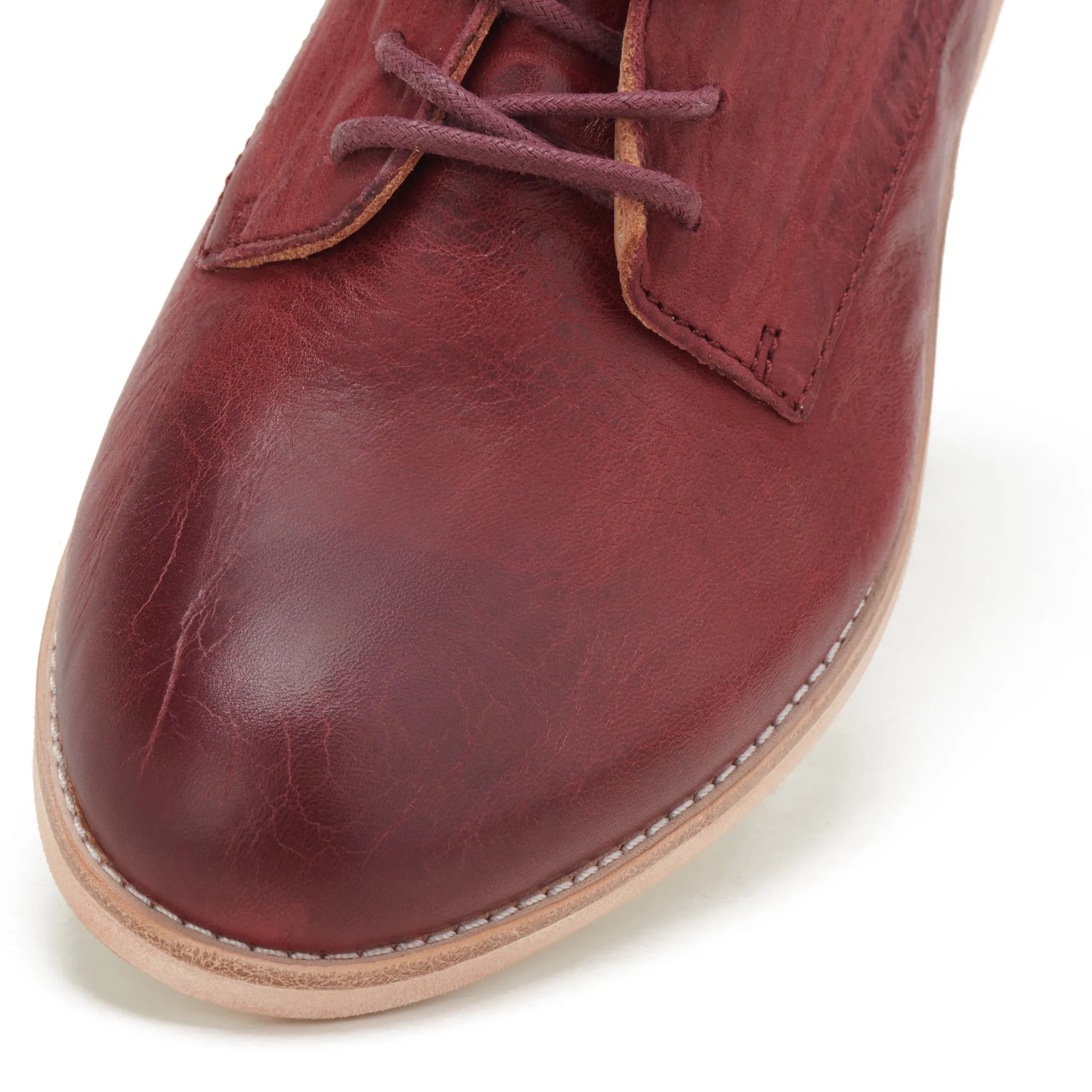 Derby Vintage Deep Red