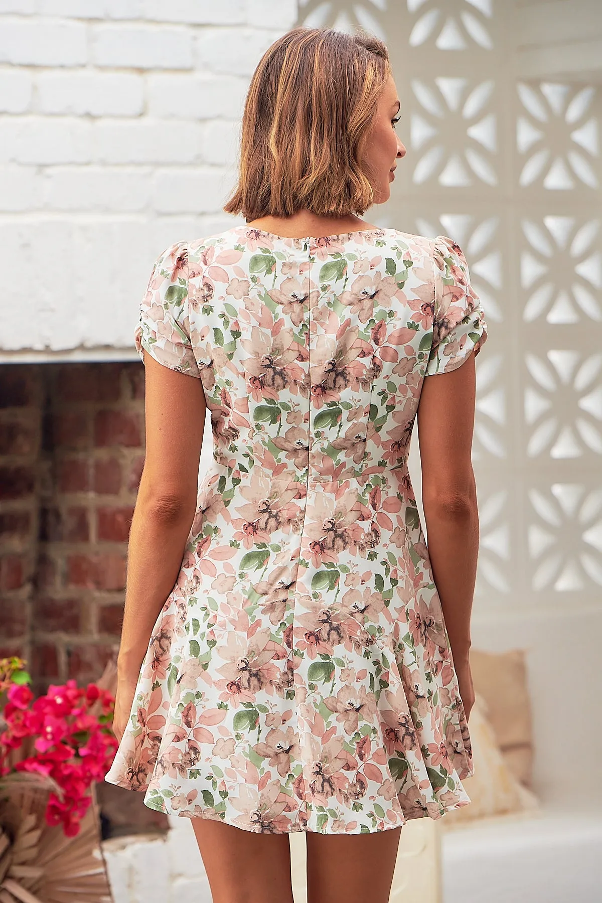 Ellie White/Pink Floral Summer Cap Sleeve Dress