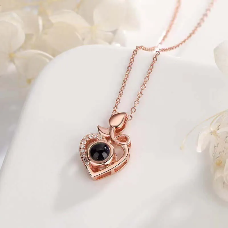 Heart-shape Rose Projection Stone Necklace with Picture inside