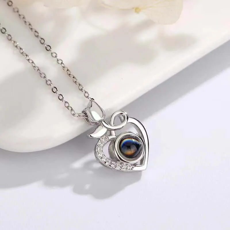 Heart-shape Rose Projection Stone Necklace with Picture inside