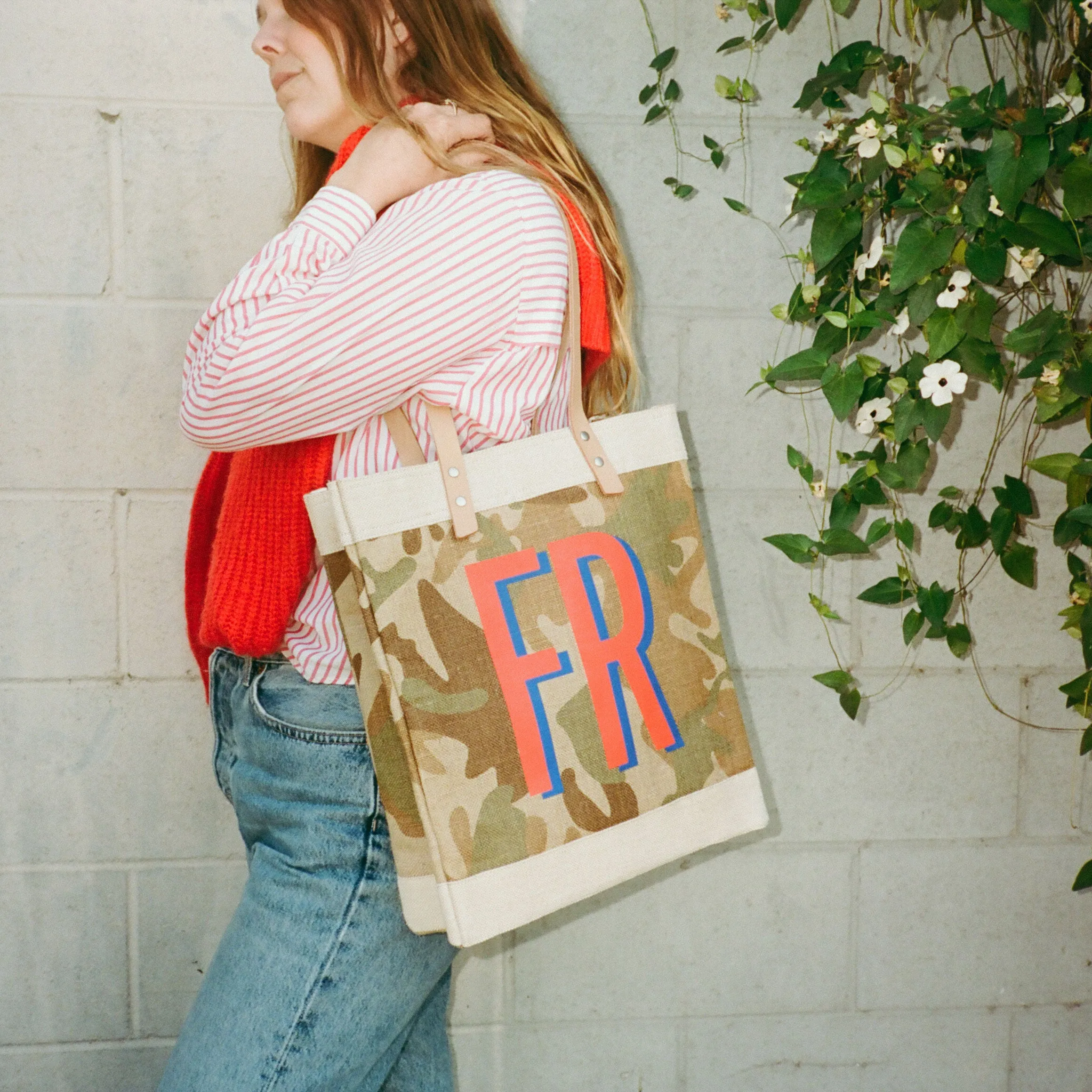 Market Tote in Safari with Large Monogram