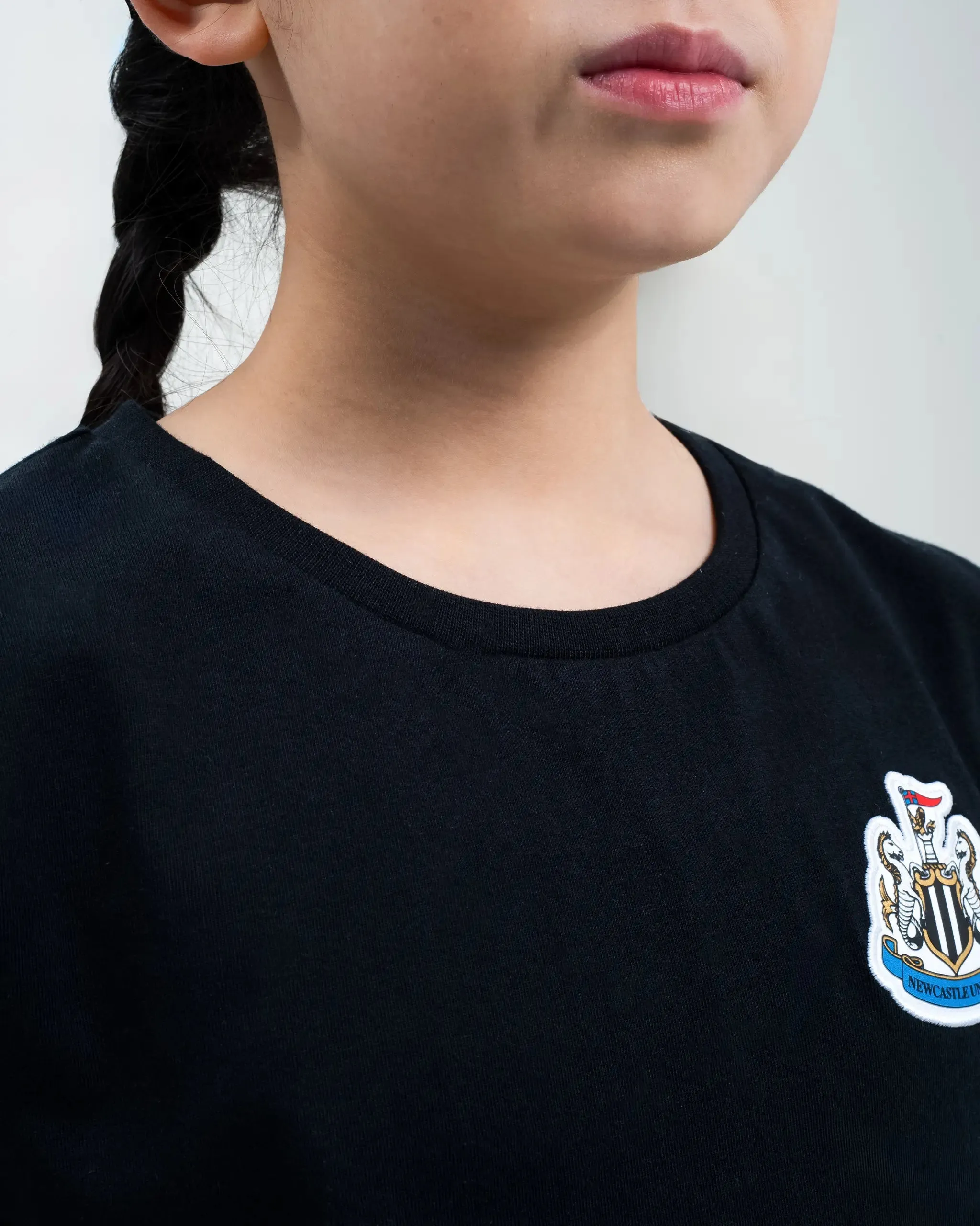 Newcastle United Girl's Black Terrace Crest T-Shirt